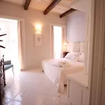 Palazzo Mottola Hotel