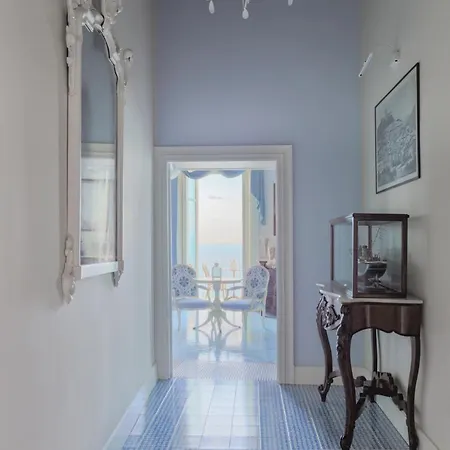 Palazzo Mottola מלון טרופאה