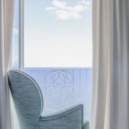 Palazzo Mottola Hotel 3*