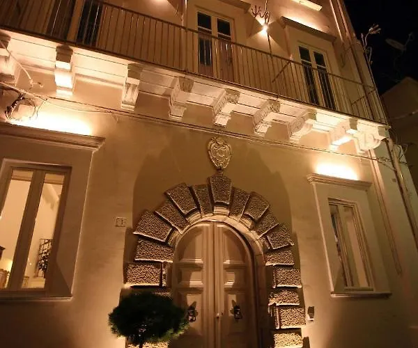 Palazzo Mottola 3*