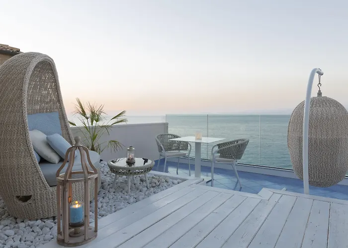 Palazzo Mottola 酒店 3*